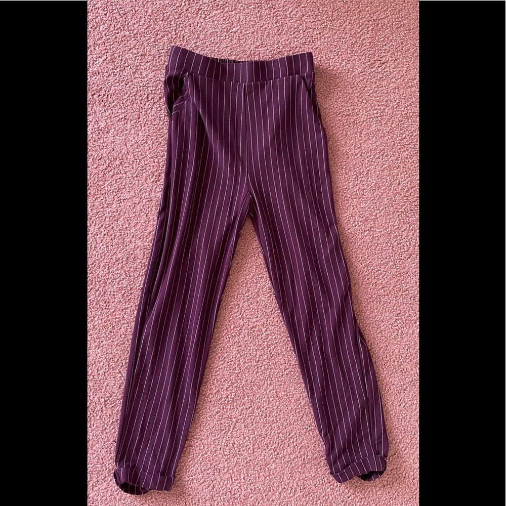 Pinstripe business causal pantsuit - Forever 21 Size S